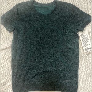 Lululemon swiftly short sleeve